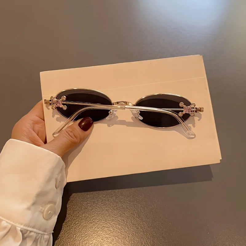 Ladies' Y2K Retro Elliptical Glasses Elegant Party and Daily Wear Retro Style Personalized Declaration Glasses Trendy Choice