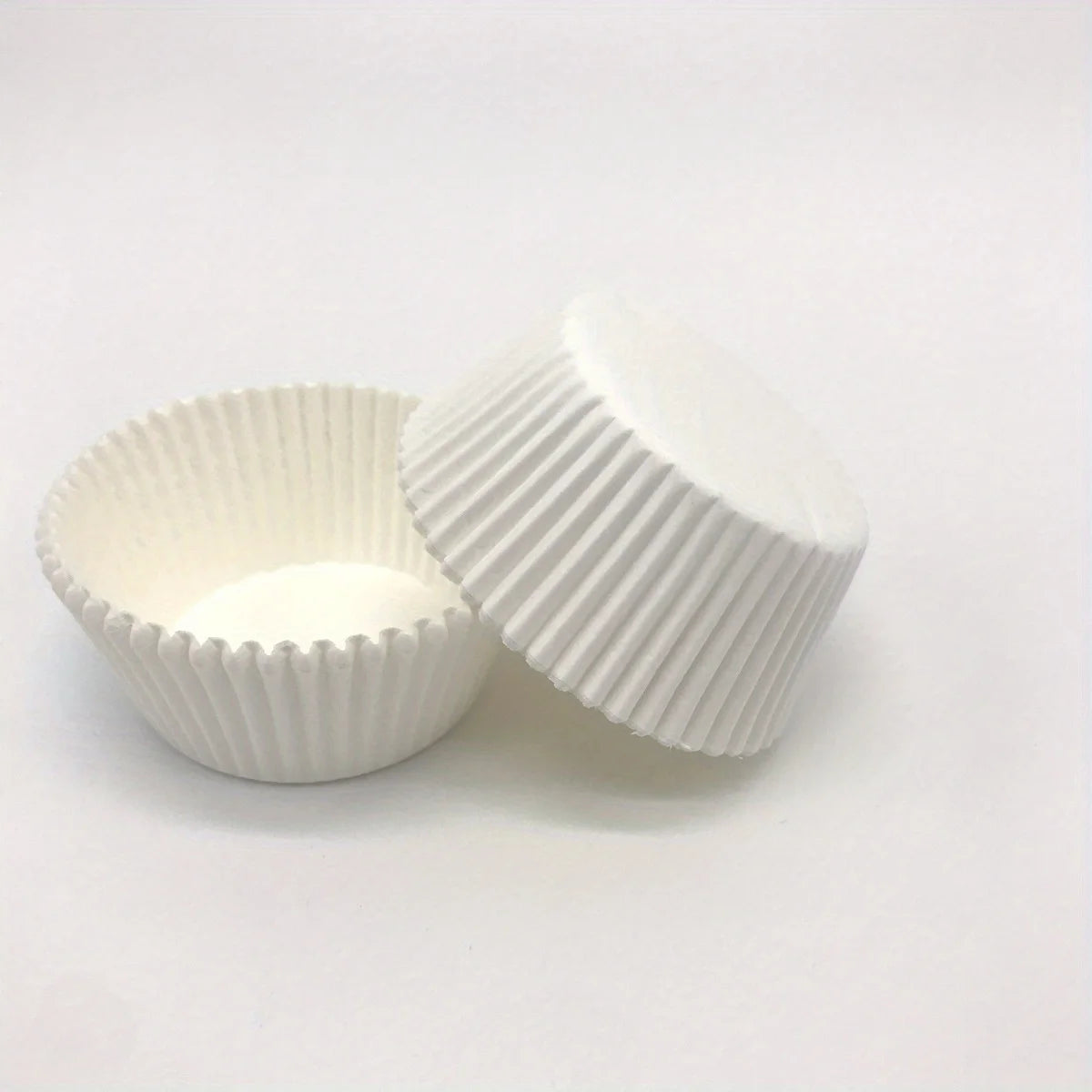 100pcs Mini Cake Liner Stand Cake Greaseproof Paper Tray Cupcake Cups, Cute Pattern, for Birthday Party Favors, Baking