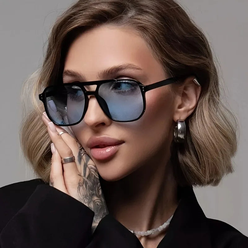 Stylish Blue Lenses Women'S Fashion Glasses - Black Frame Polycarbonate Lenses Perfect for Fashion-Forward Looks