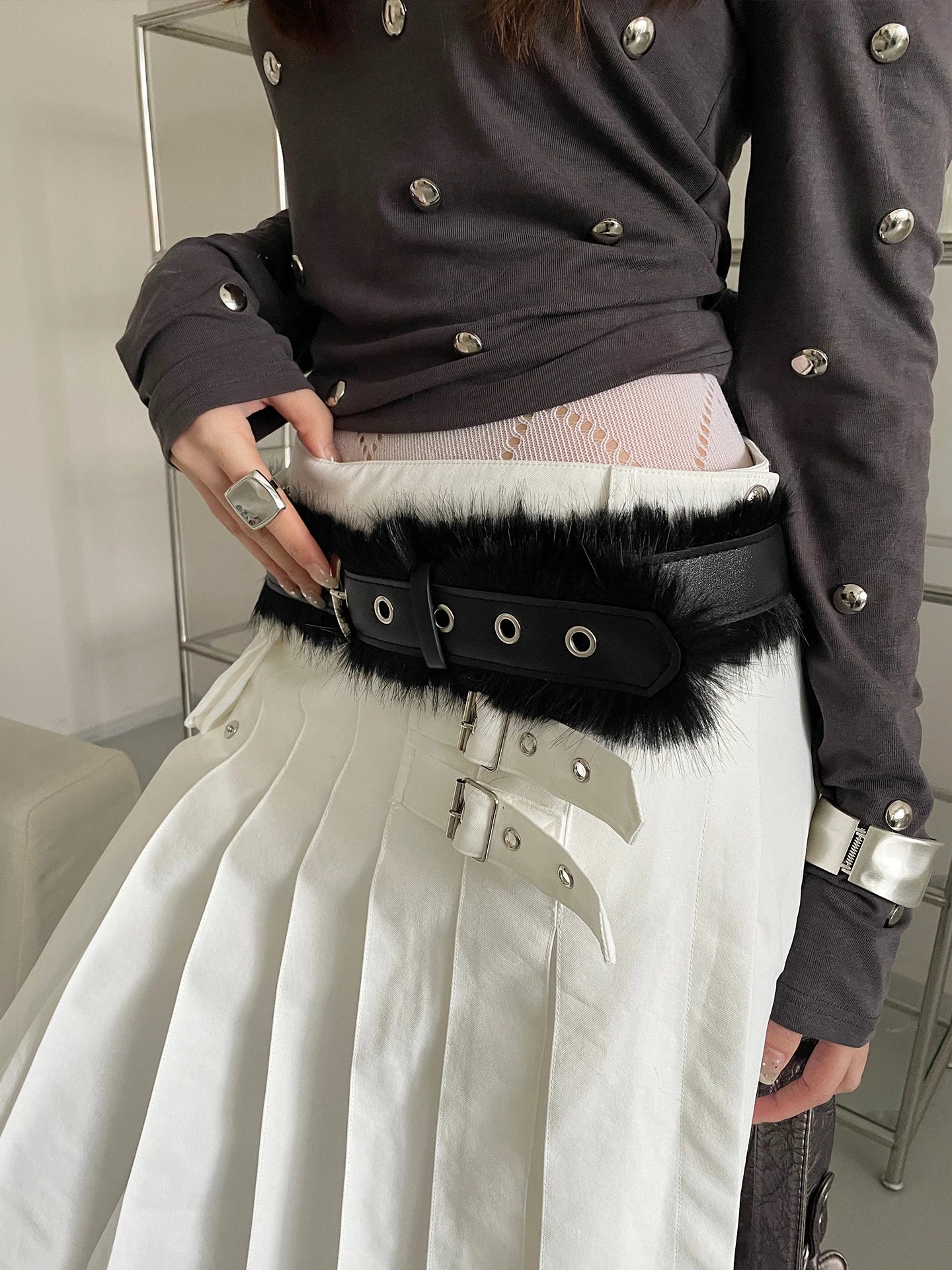 American Retro Style Wide Belt With Fur Patchwork For Women A Minority Design Sense With A Belt For Skirts And Jeans