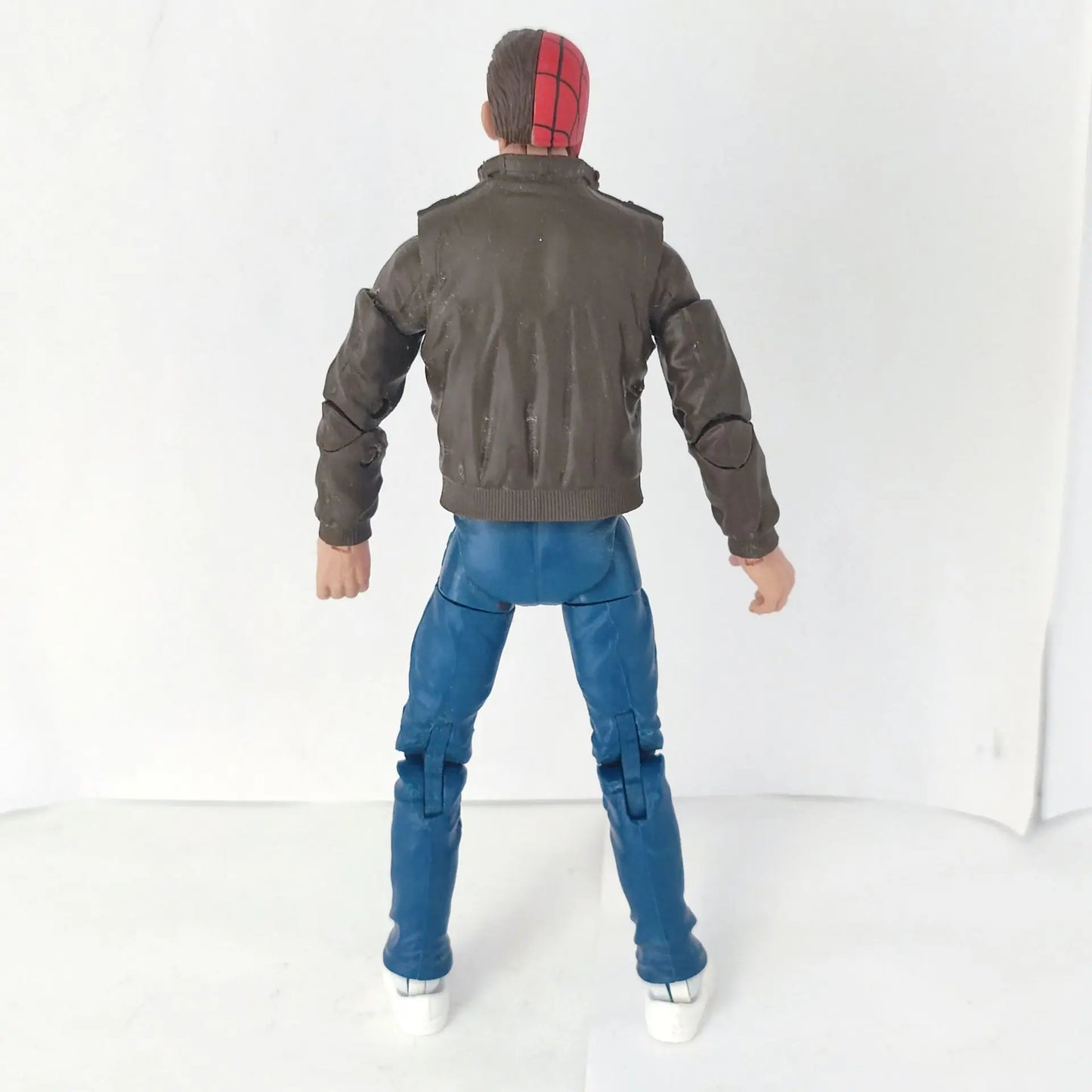 Marvel Legends Spiderman Retro Series Peter Parker 6" Loose Action Figure