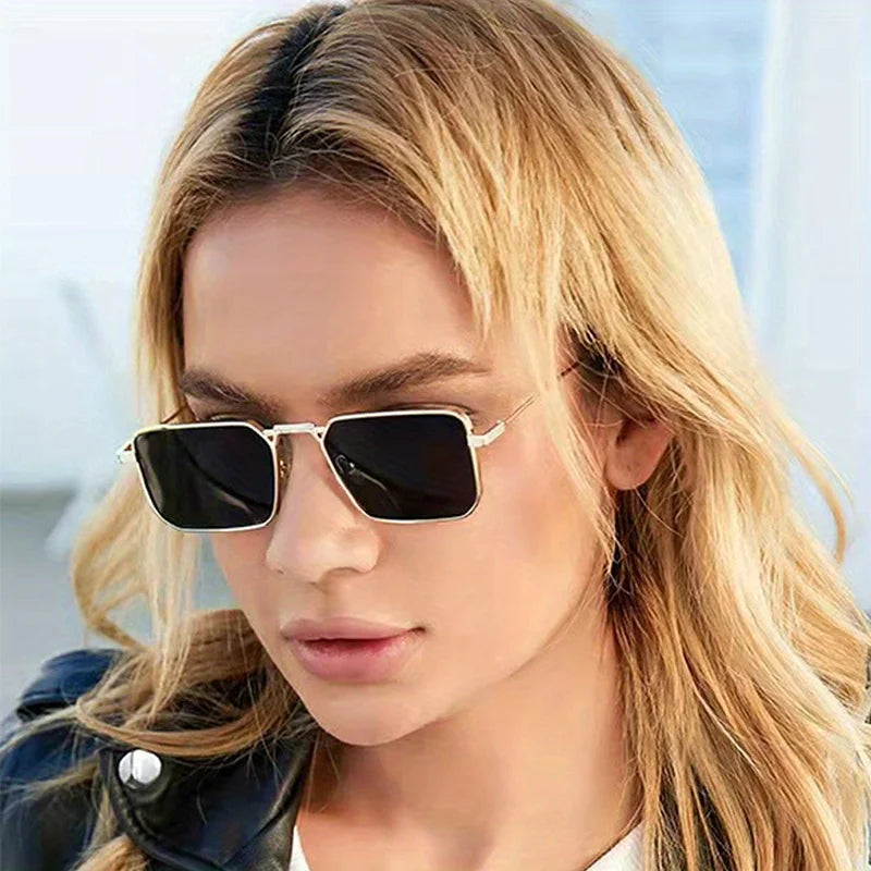 European and American Men's and Women's Fashionable Glasses with Metal Decoration Trend Glasses