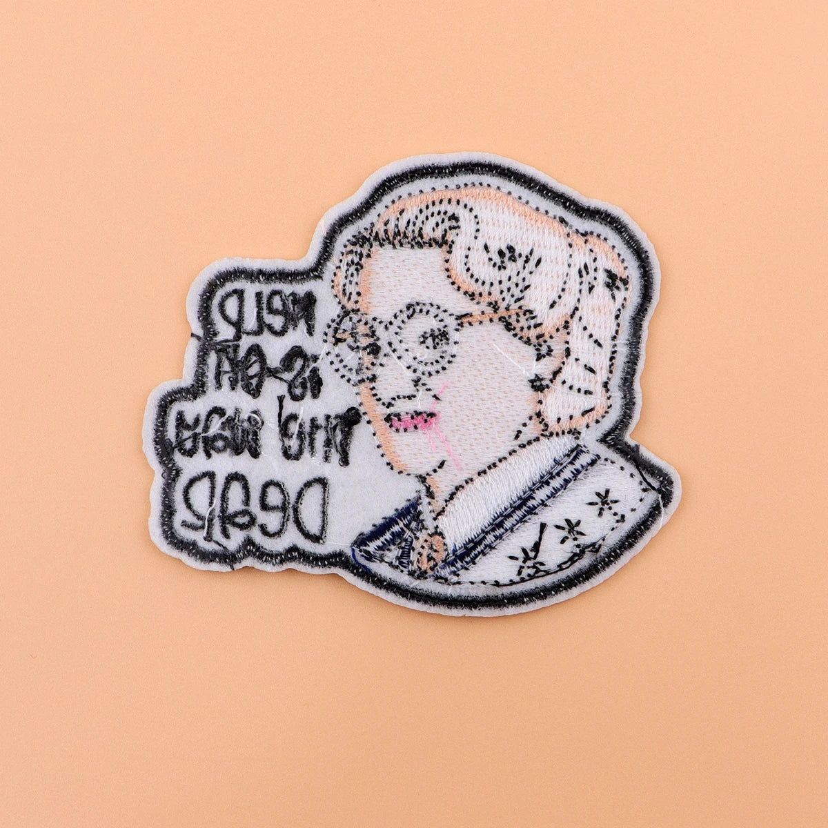 HELP IS ON THE WAY Embroidery Patch Funny Father Iron On Patches For Clothing Thermoadhesive Patches On Clothes DIY Sew Badges