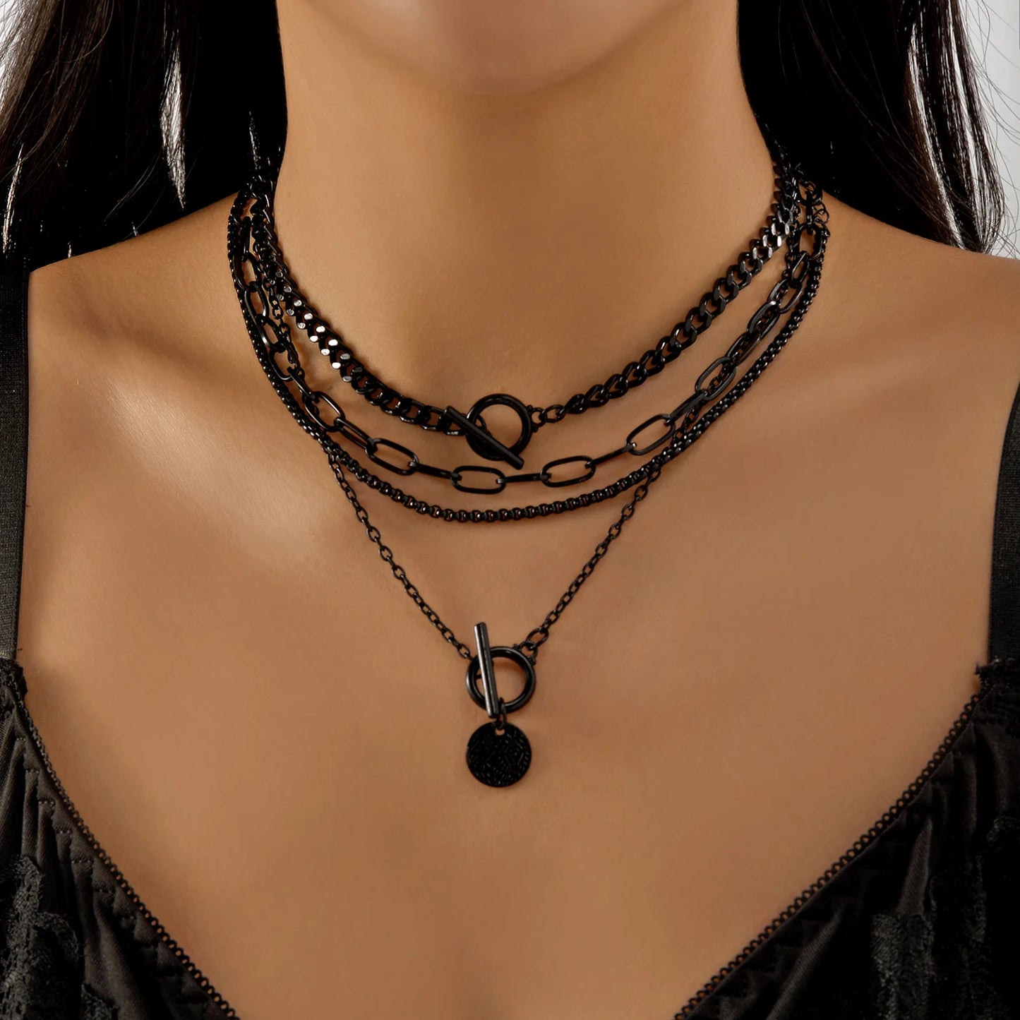 4Pcs/Set Goth Punk Black Heart Star Tassel Pendant Choker Necklace for Women Vintage Metal Thick Chain Y2K Jewelry Accessories
