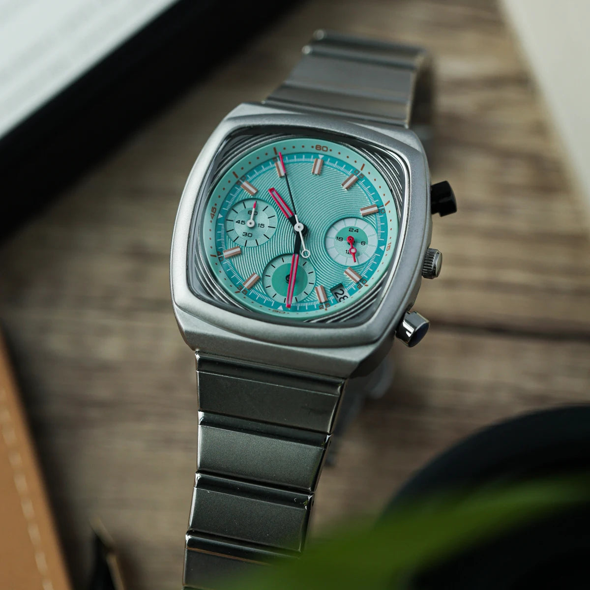 2025 blue square watch niche light luxury, high-end men's watch, trendy watch