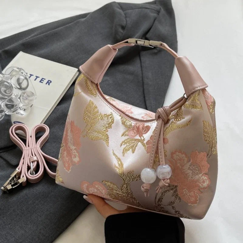 Portable Embroidered Chinese Style Shoulder Bag Fashion Versatile Hanfu Bucket Handbag Texture Pearl Pendant Cheongsam Bag Party