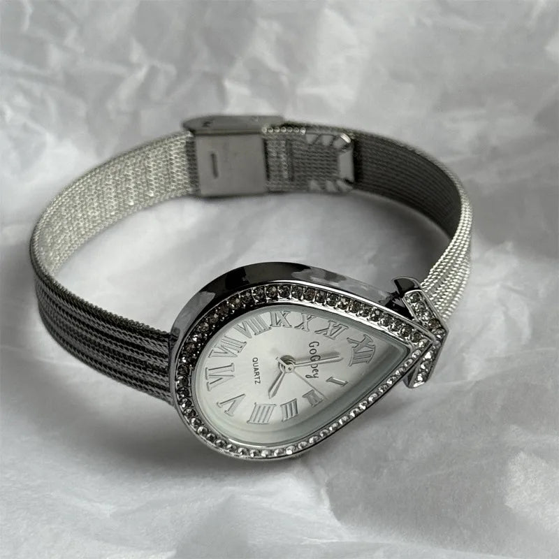 Luxury Gilded Diamond Waterdrop Dial Watch Fashion Women Quartz Watch Roman Scale Watches Wholesale Reloj De Mujer Vintage