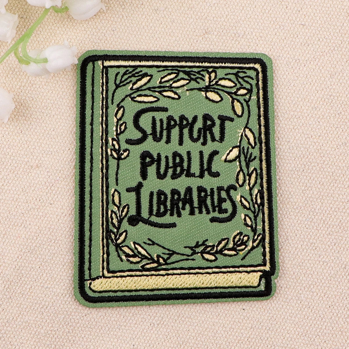 Book Lover Patches On Clothes Reading Enthusiast Iron on Embroidered Patches For Clothing DIY Stripes Applique Accessory