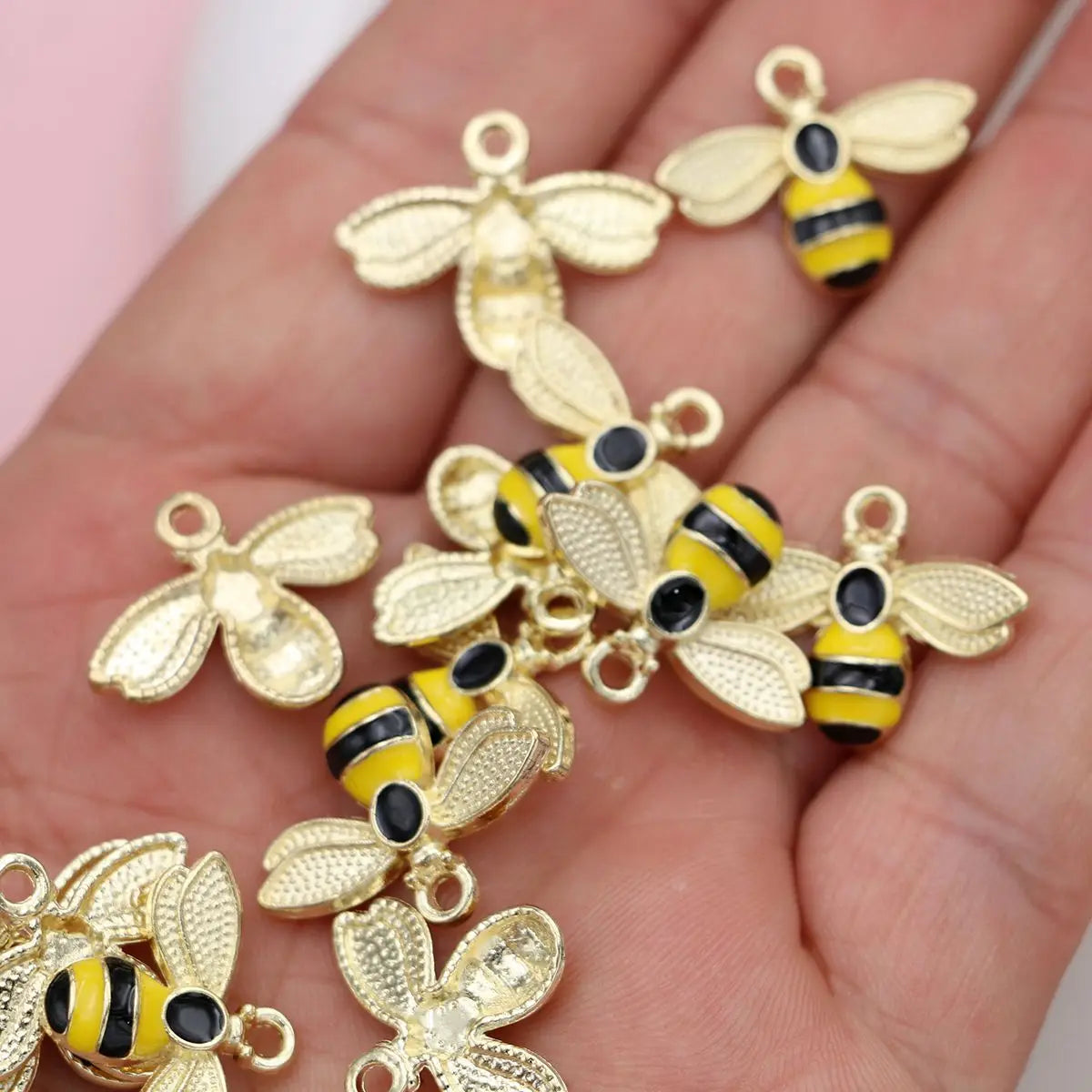 15Pcs Gold Plated Enamel Bee Charm Connectors for Making Bracelet DIY Jewelry Accessories