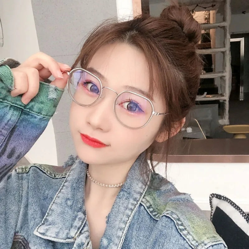 Anti-radiation Glasses for Women Student Glasses Anti-blue Light Computer Glasses Replaceable Lenses Lightweight Design Eyewear