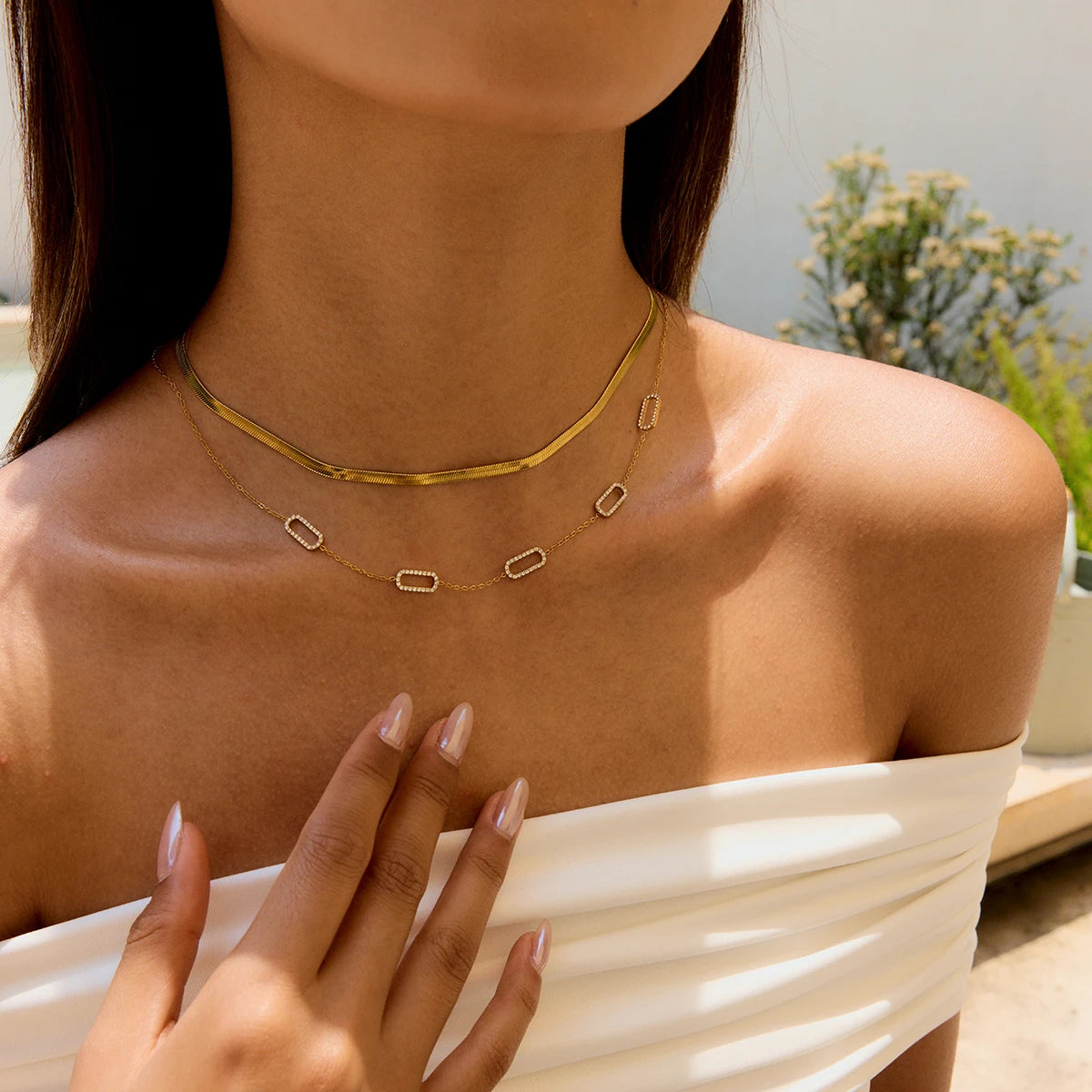 Uworld Simple Classic Rhinestone Geometric Pendant Necklace 18K Gold Color Plated Stainless Steel Serpentine Chain Stackable Nec