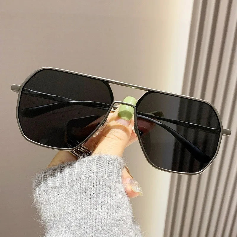 Color-changing Shades For Men UV-resistant Men's Photochromic Polarized Sunglasses Day And Night Outdoor  Glasses Aviator Style
