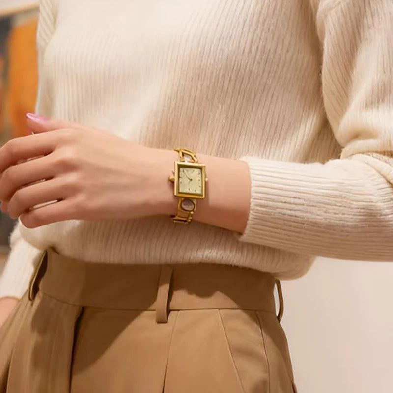 Women's Vintage Watch Gold Square Waterproof Fashionable Wristwatch Woman Elegant Luxury Women Bracelet Quartz Watches