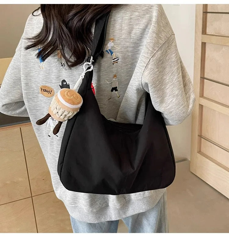 Black Women Japan Hobo Embroidery Shoulder Bag Versatile Waterproof Commuter Bag