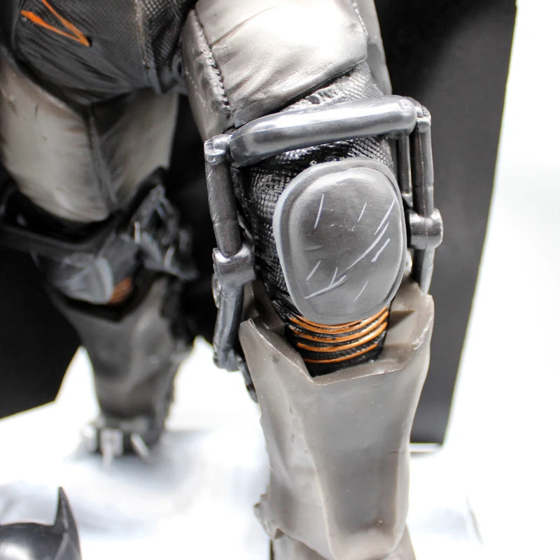 44cm/17in Batman Thermal Armor Action Figure Model Statue Collection with Box