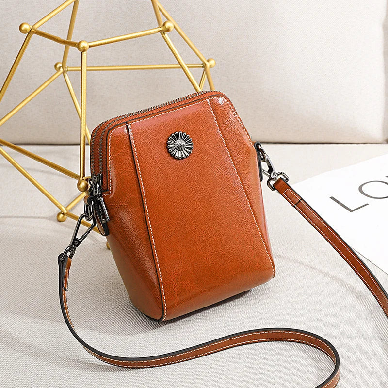 Women Mini Genuine Leather Crossbody bags Female Small Oil Wax Cowhide Leather Shoulder Messenger Bag Luxury Designer Handbag