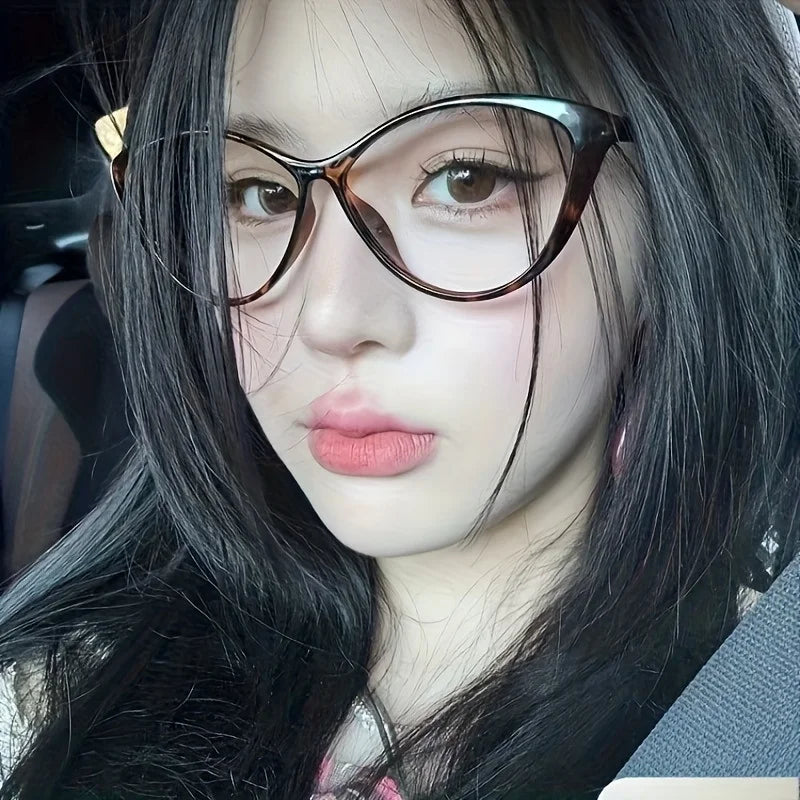 Cat Eye Fashion Glasses Transparent Lenses Women's Decorative Eyewear Stylish for Daily Wear