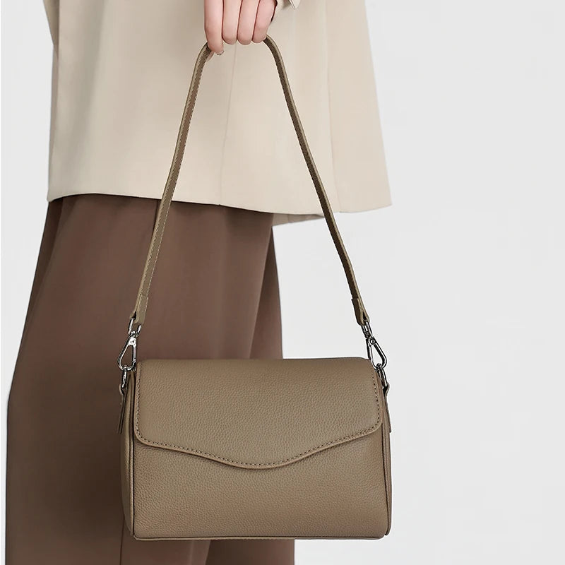 Genuine Leather Mini Crossbody Bag for Women Simple Pebbled Leather Shoulder Bag Casual Daily Small Satchels Handbag with Zipper