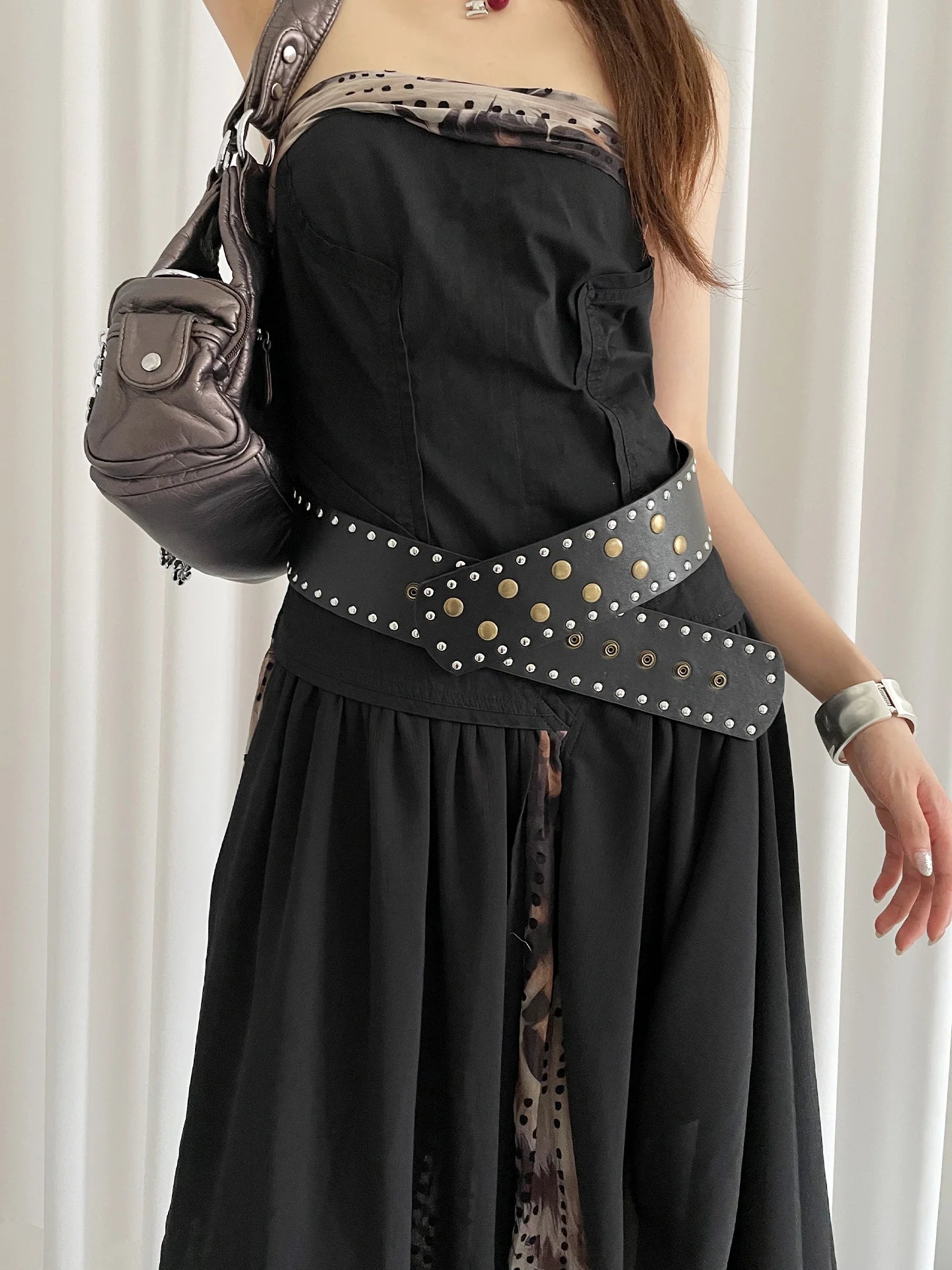Retro Punk Style Rivet Belt For Women Wide Version With A Sense Of Design Versatile Waistband For Skirts Jeans And Leather Belt