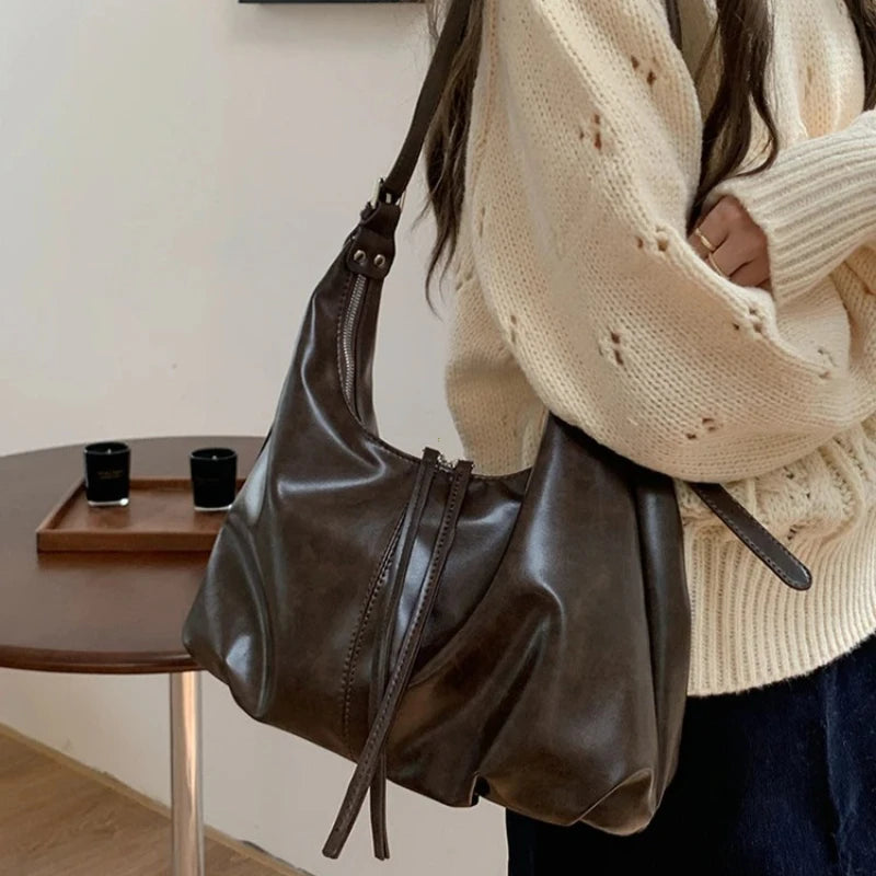 2026 New Retro Underarm Bag Fashion Leisure Large Capacity Shoulder Bag Women's Daily Commuter Handbags Women's Crossbody Bag