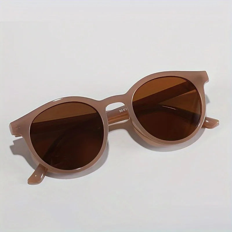1 Pair of Round Frame Glasses for Women and Men - Classic Retro Style Perfect for Street Fashion Parties Festivals and Events