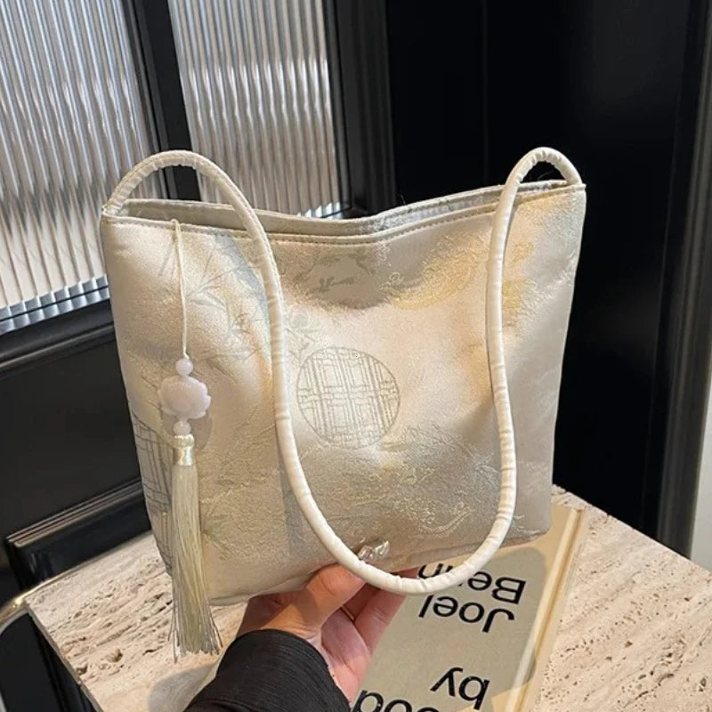 New Chinese Style Small Shoulder Bags for Women 2026 Luxury Designer Fine Embroidery Ladies Handbags Trendy Women Bucket Bag