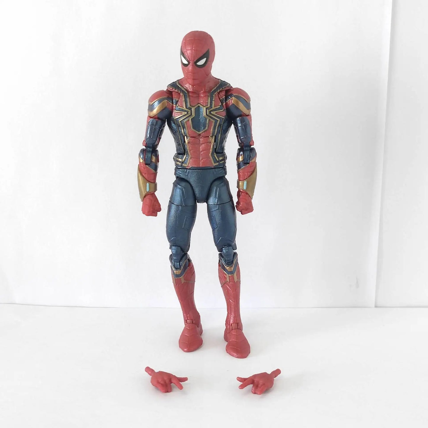 Marvel Legends Marvel Studio Iron Spiderman Iron Man MK85 6" Action Figure