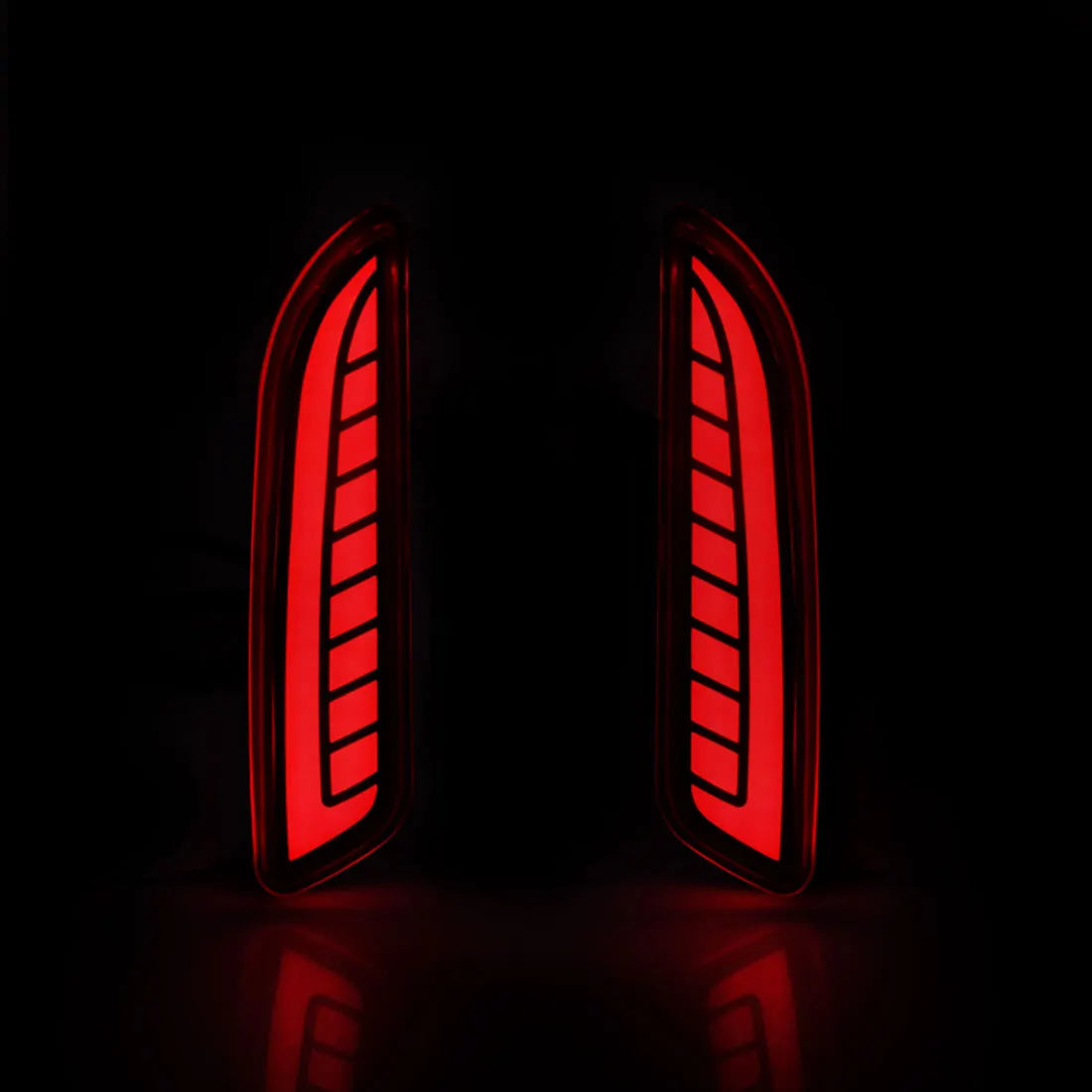 LED Rear Bumper Reflector Light For Toyota Corolla Cross 2020 2021 Car Strop Brake Warning Start-up Dynamic Turn Signal Lamp 12V