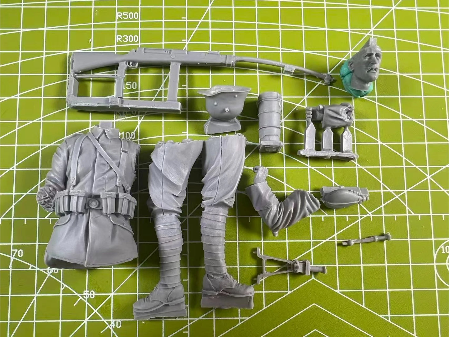 1/16 Casting Resin Model Grey Kit Frontline Soldier Model Requires Assembly Unpainted