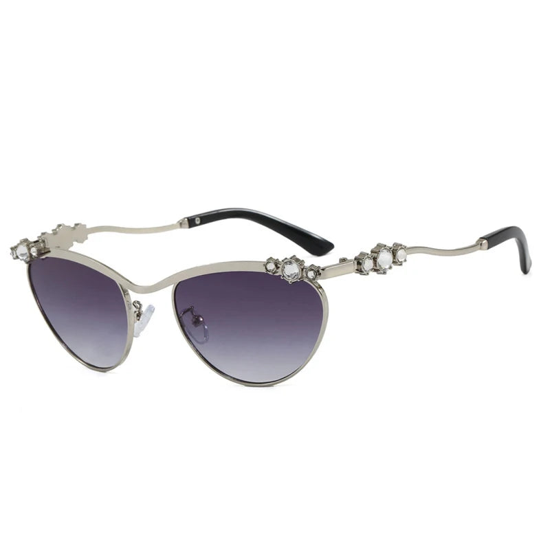 JNPCXI Cat Eye Punk Rhinestones Sunglasses Women Luxury Brand Metal Frame Sun Glasses for Lady Fashion Outdoor Eyewear Shades