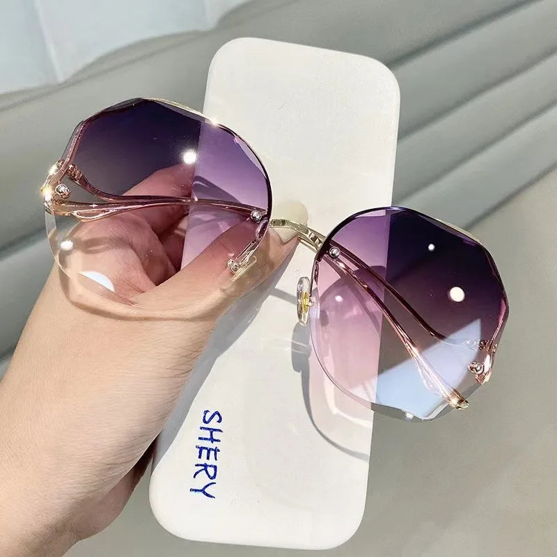 Sunglasses for Women Fashion Rimless Beach Gradient Sunglass Lady Retro Summer Shades UV400 Eyeglasses