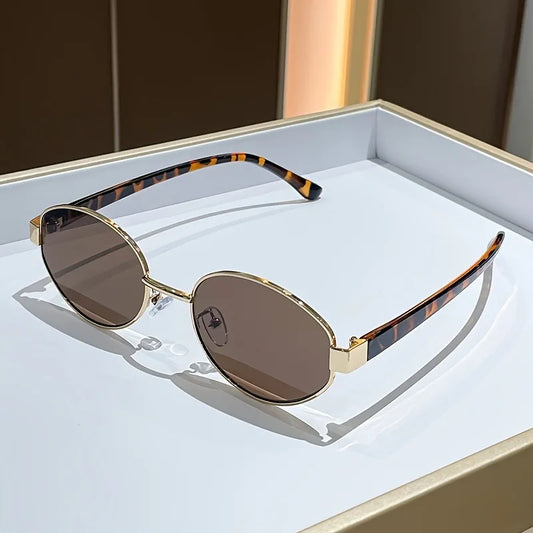 Retro Round-Frame Women's Glasses with Tortoiseshell Arms Decorative Lens Non-Prescription Oval Eyewear