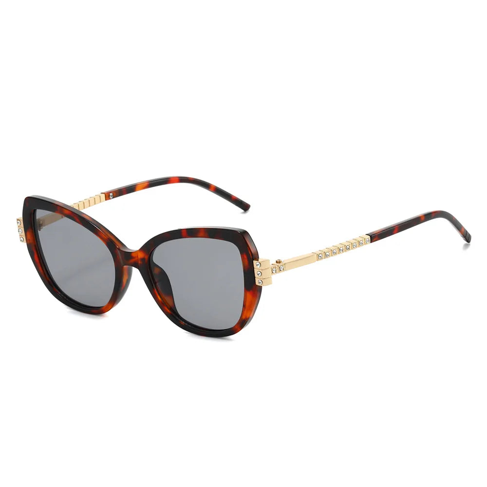 JNPCXI New Cat Eye Sunglasses for Women Luxury Diamond Temple Designer Ins Hot Popular Fashion Shades Female UV400 Glasses