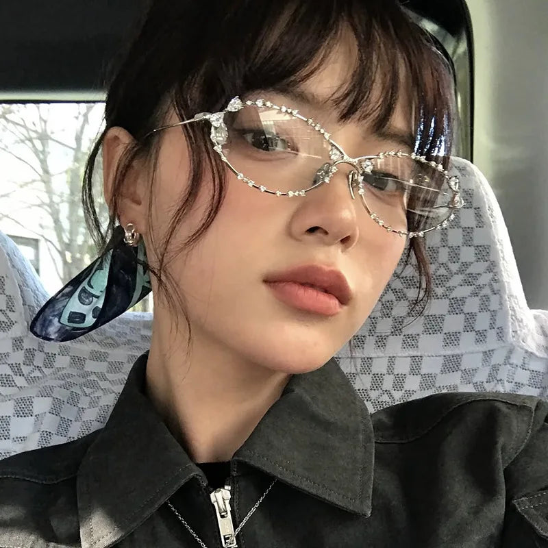 JNPCXI Retro Oval Punk Diamond Women Sunglasses Fashion Silver Shades UV400 Men Trending Sun Glasses