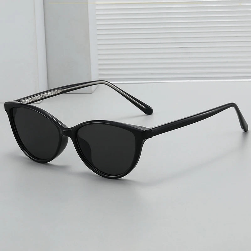 JNPCXI New 2026 Cat Eye Frame Oval Sunglasses Women Fashionable Luxurious Design Outdoor Street Style Men Travel Sun Glasses