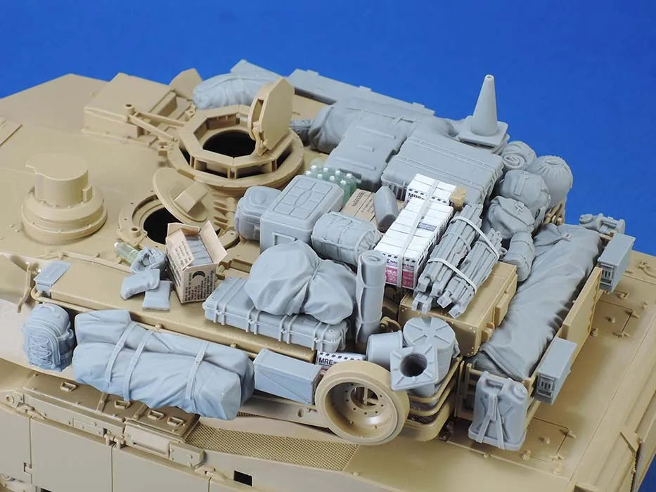Precision 1/35 Casting Resin Mold M1A1-M1A2 Package with Vehicle for Accumulation Scene Model Toy Unpainted