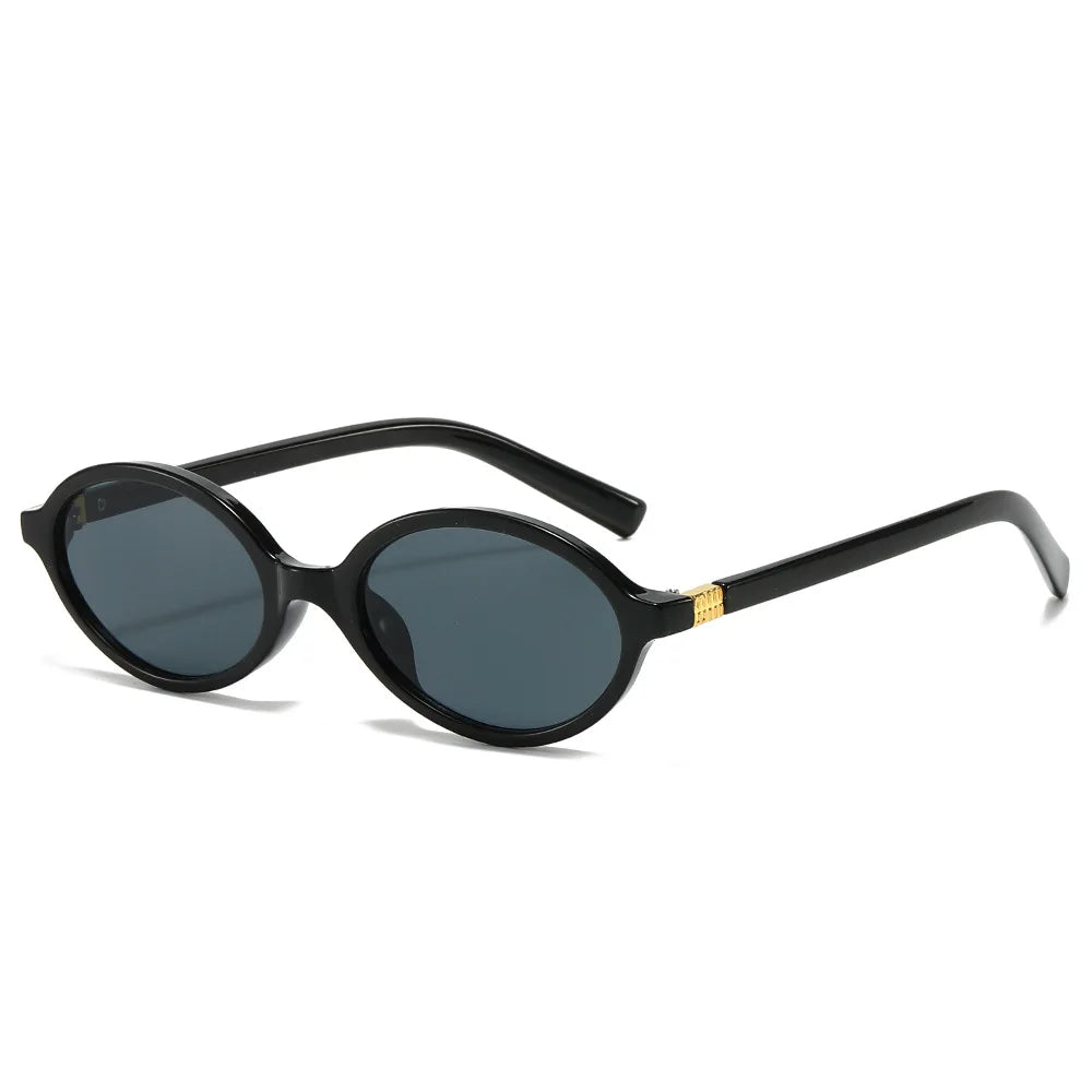 1 Pair Stylish Black Round Fashion Glasses for Women - UV Protection Perfect for Casual Outfits