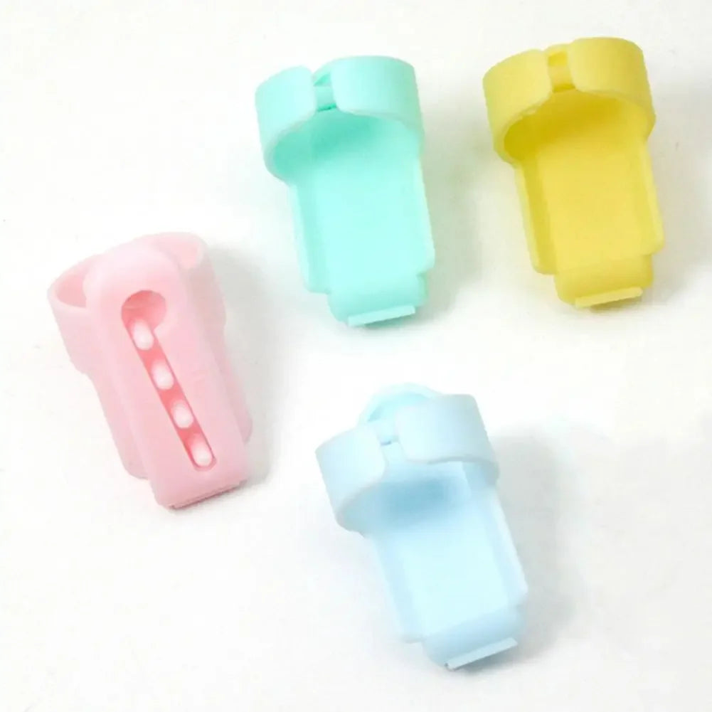 Yarn Guide Ring Adjustable Plastic Crochet Tension Ring DIY Handmade Wool Sweater Knitting Tool Thread Finger Splitter