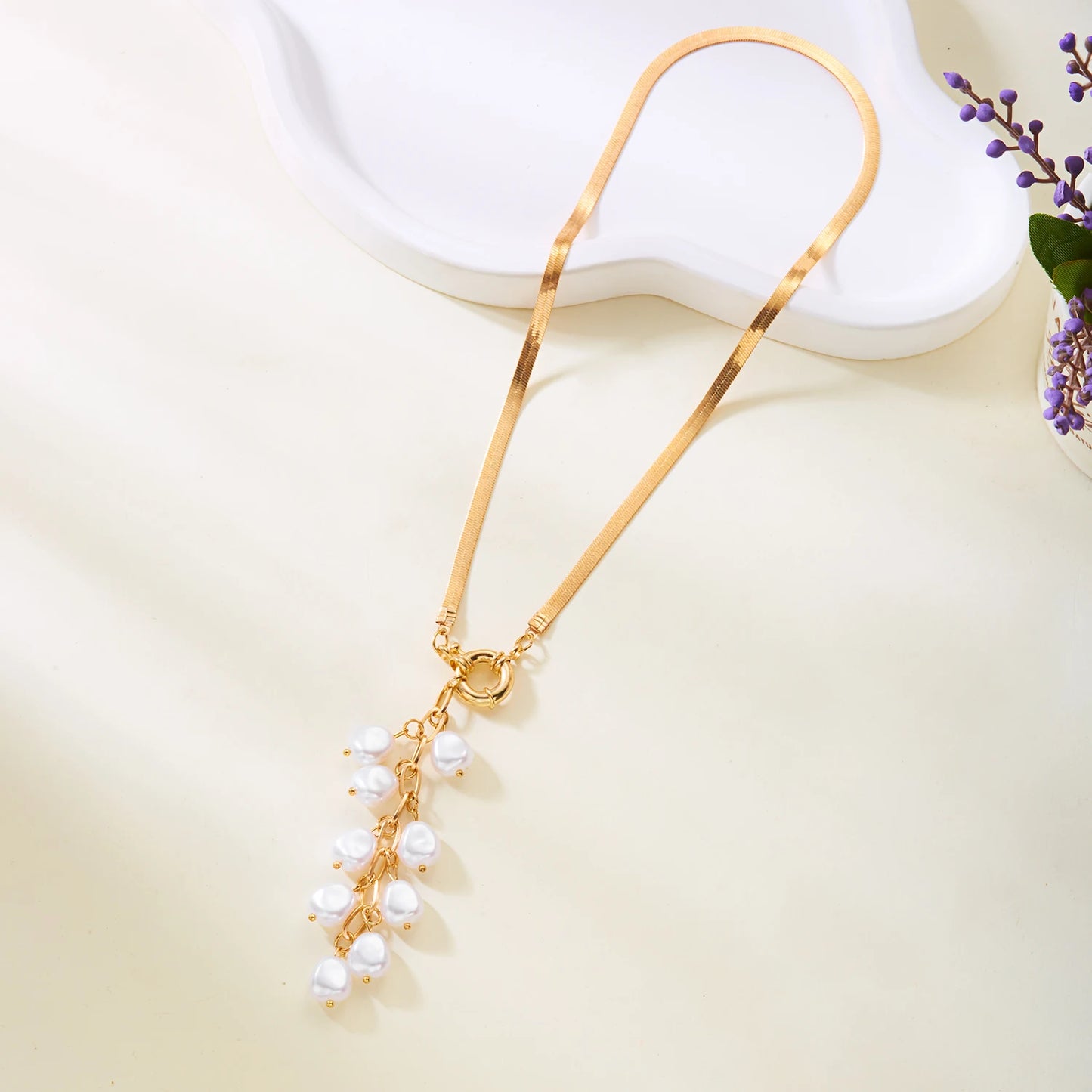 Trendy Women's Elegant Imitation Pearl Tassel Necklace Vintage Flat Snake Chain Sexy Clavicle Necklace Collar Neck Chain Jewelry