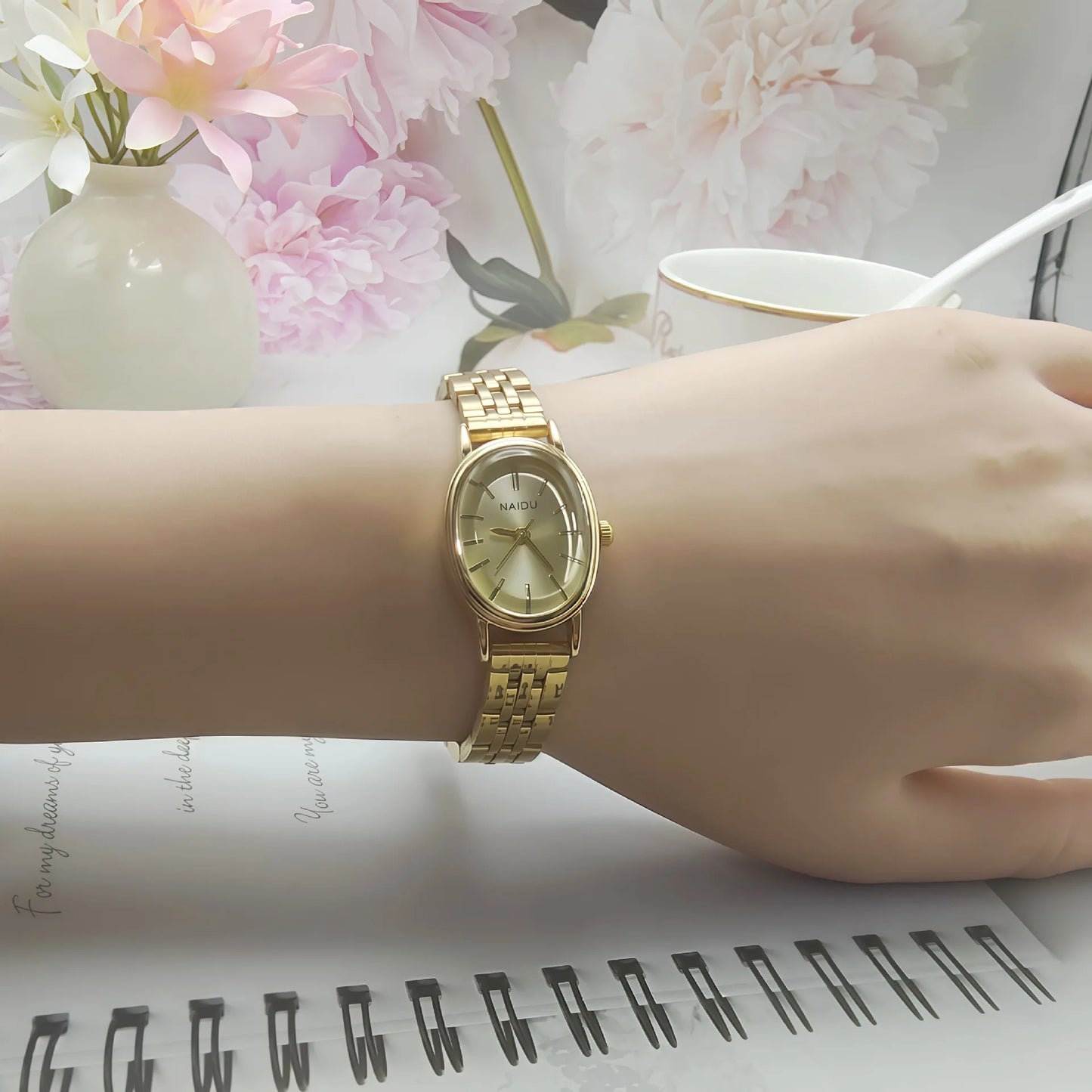 Vintage Style Fashion Oval Dial Quartz Watch Steel Strap Pointer Digital Wristwatch Women Clock Relogio Feminino Dropshipping