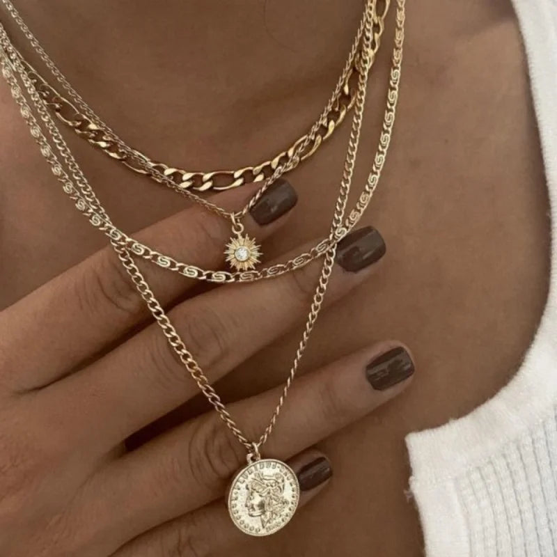 Fashion Multilayer Bowknot Pendant Necklace For Women Elegant Gold Color Clavicle Chain Charming Ladies Choker Jewelry Gifts