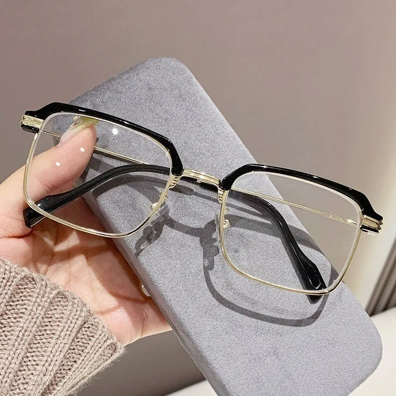 High-Definition Photochromic Eyebrow Frame Reading Glasses for Men & Women Presbyopic Strength +100 to +400