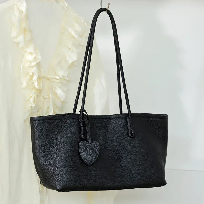 Genuine Cowhide Leather Tote Bag for Women Pebbled Leather Large Capacity Shoulder Bag with Heart Charm Luxury Designer Handbag