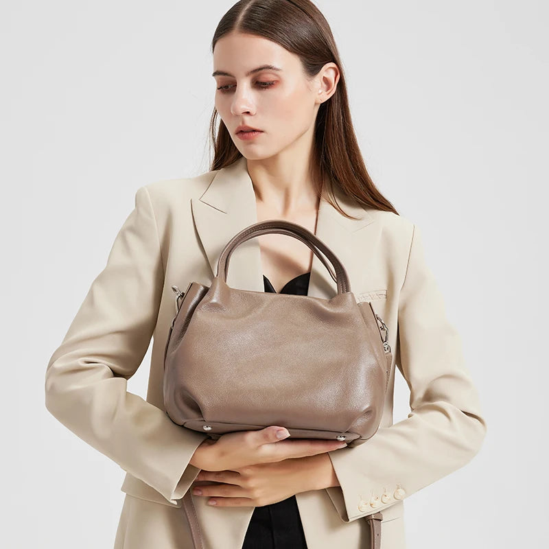 Women's Genuine Cowhide Leather Large Capacity Tote Bag Bucket Ladies Shoulder Bag Crossbody Luxury Brand Bag Female Designer