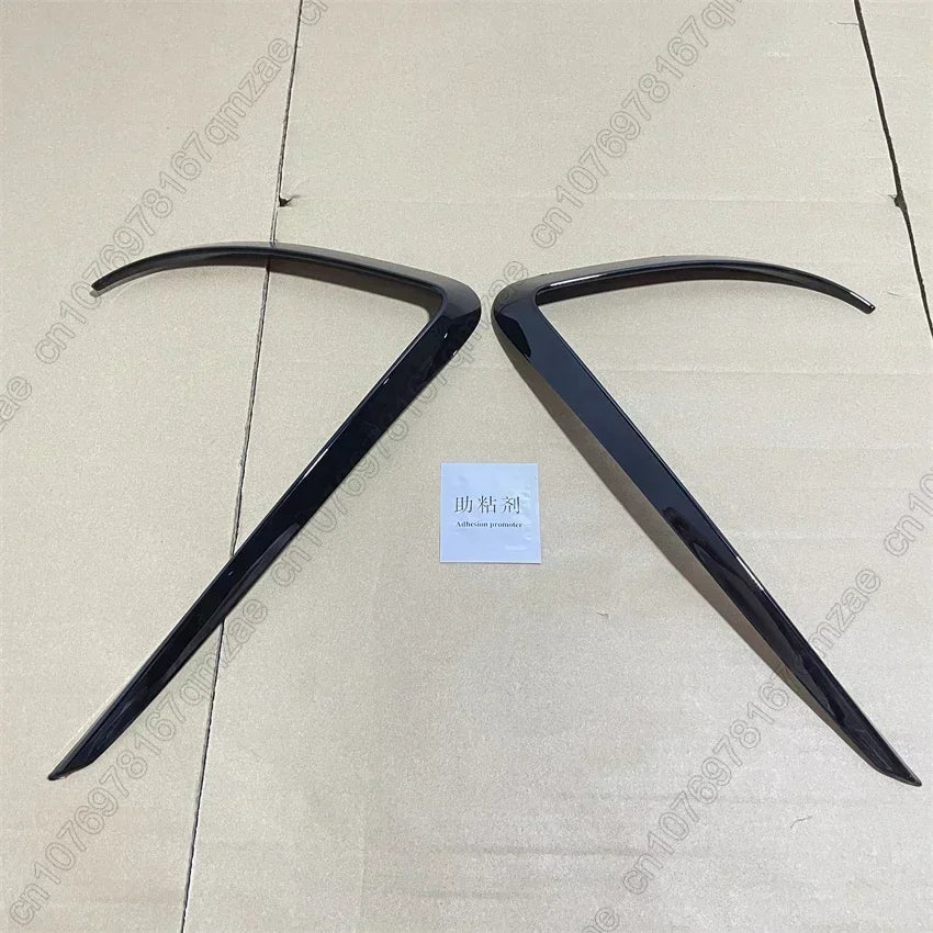Front Bumper Cover Wind Knife For Tesla Model 3 2017-2023 ABS Glossy Black Fog Lamp Trim Carbon Look Blade Trim Light Eyebrow