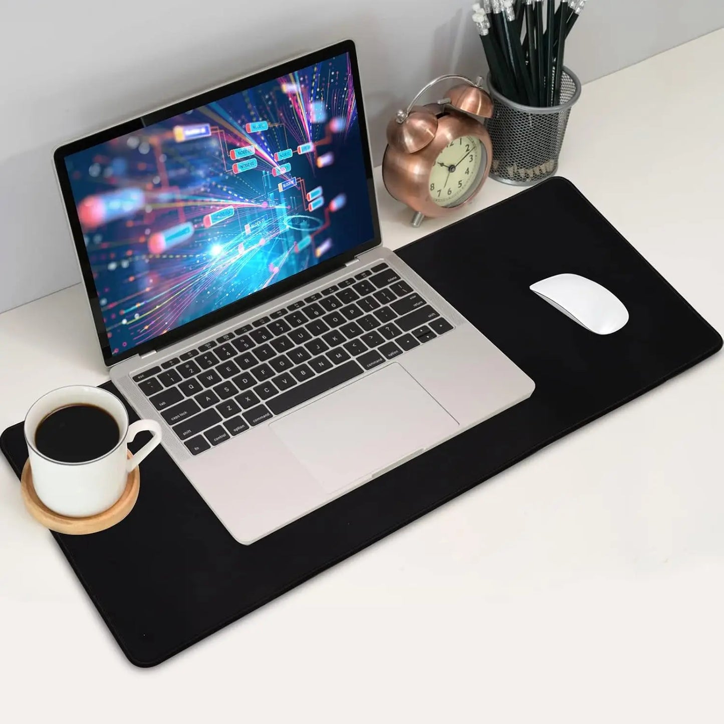 XXL Mouse Pad with Stitched Edges, waterproof Extended MousePad Non-Slip Natural Rubber Base Desk Mat for Gamer/Desktop/Office