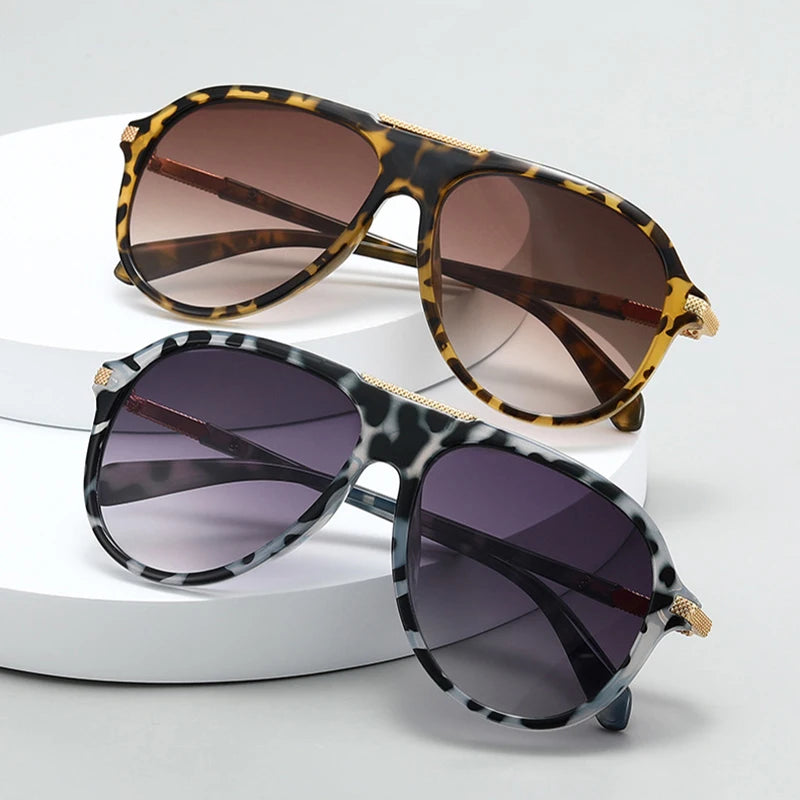 JNPCXI New Pilot Sunglasses Women Fashion Gradient Mirror Shades UV400 Retro Jelly Color Trending Men Outdoor Sun Glasses
