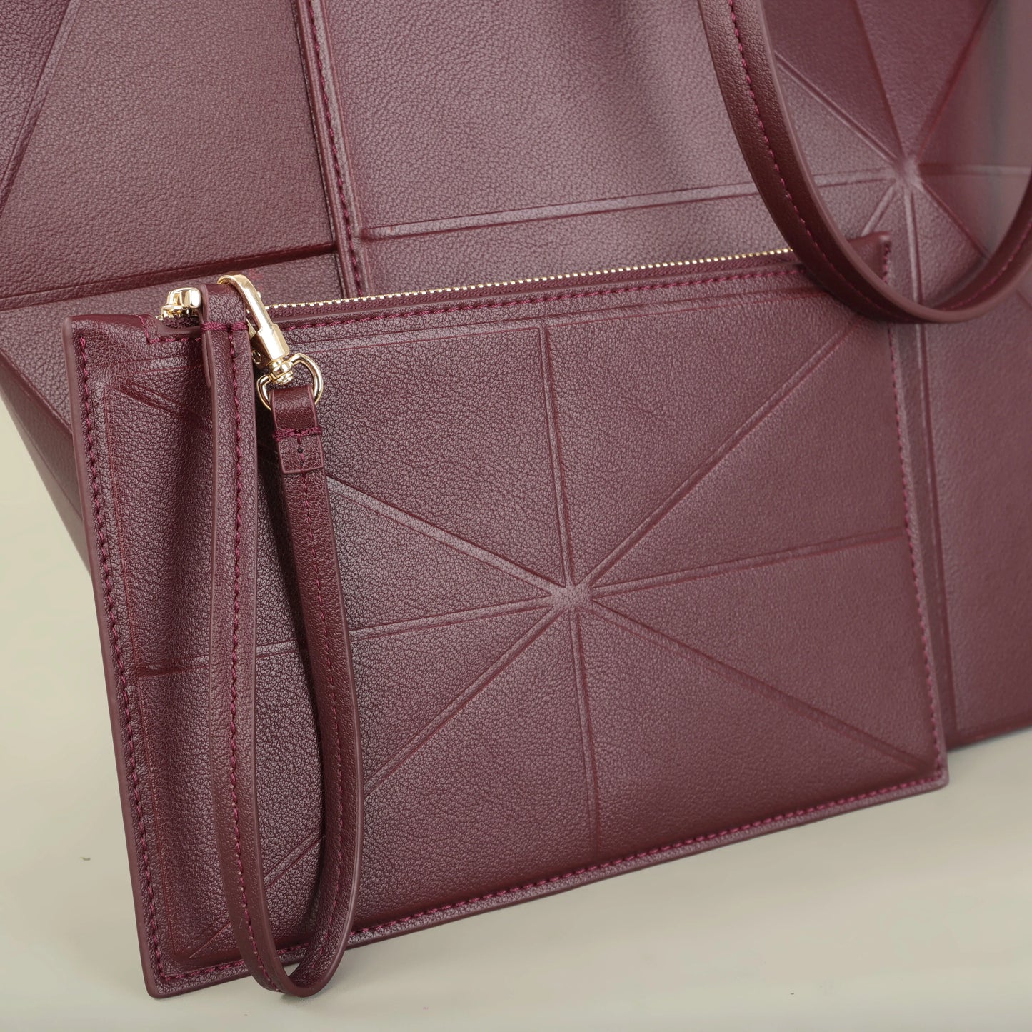 PG Cross shoulder bag classic, simple fashion, foldable design, women's handbag