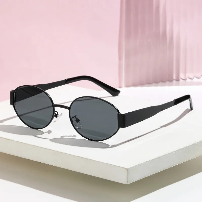1 Pair Retro Oval Fashion Glasses for Women UV Protection Perfect for Outdoor Fashion and Sunlight Comfort