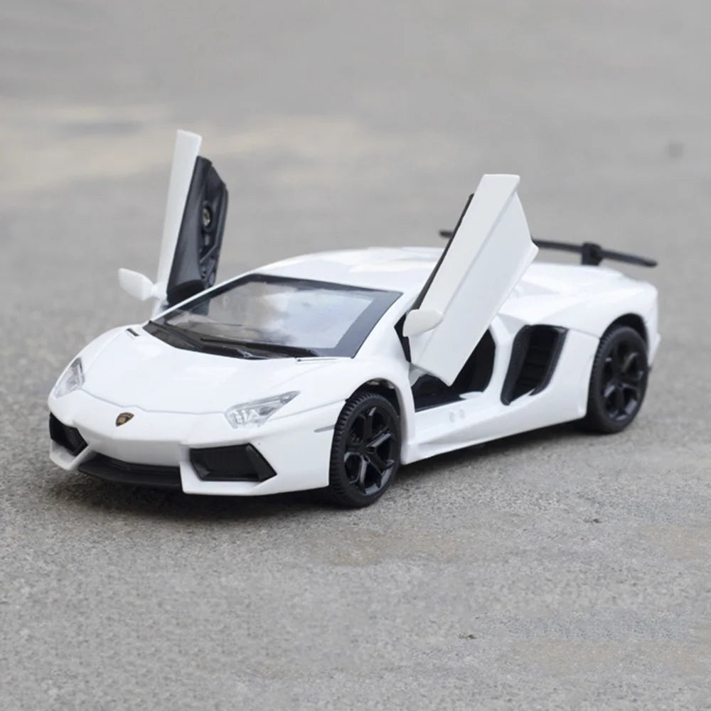 1/32 LP740 Sian Toys Model Car Diecast Alloy Sports Car Metal Body Rubber Tire Doors Opened Sound Light Pull Back Toy Kid Gifts
